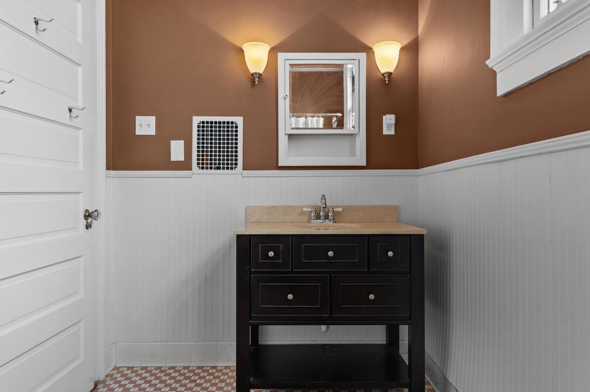 302 N 1st Street Photo 39