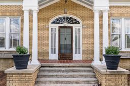 302 N 1st Street photo 4