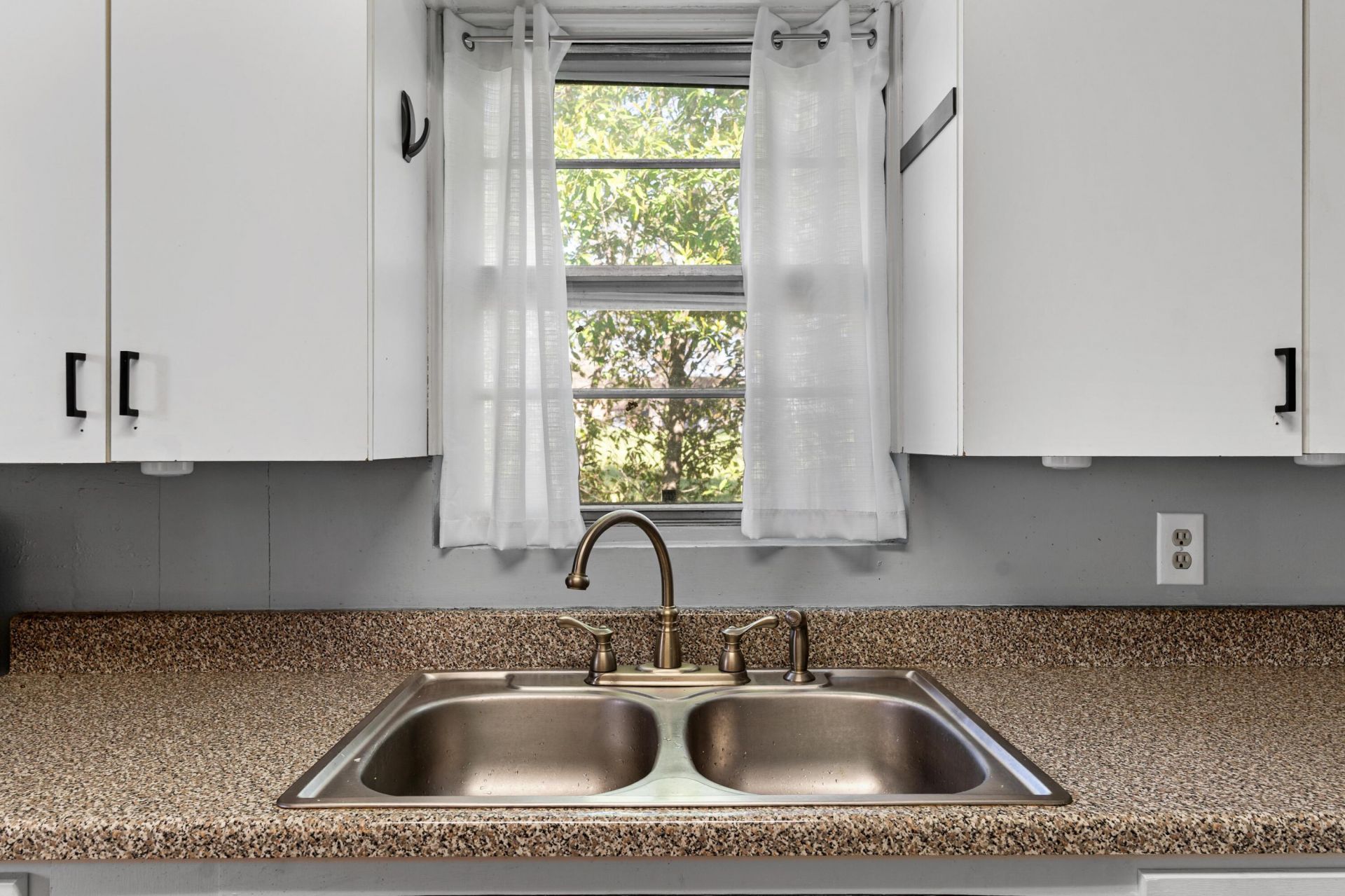 302 N 1st Street Photo 60