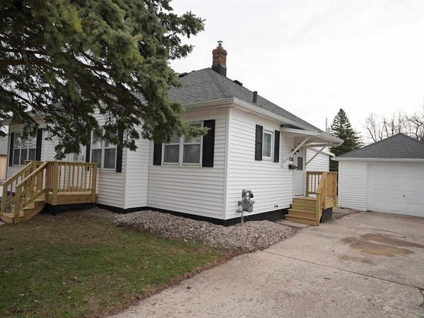 436 N MADISON STREET, Chilton, WI 53014