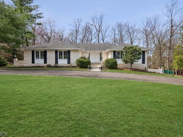 131 Lawrence Dr, Millburn, NJ 07078