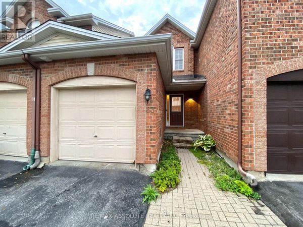 63 Silverlace Private , Ottawa, ON K1T3Z8
