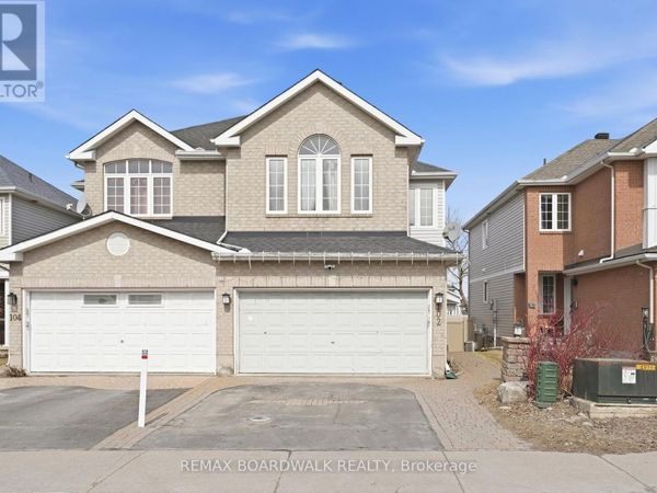 102 Deerfox Drive , Ottawa, ON K2J4W9