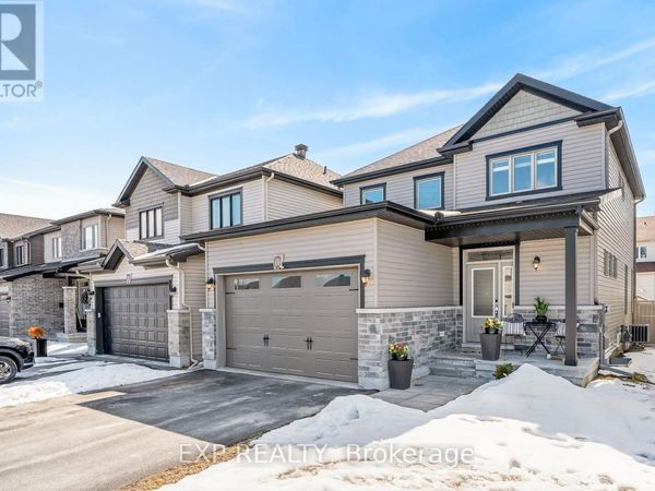 690 Parade Drive , Ottawa, ON K2S0Z3