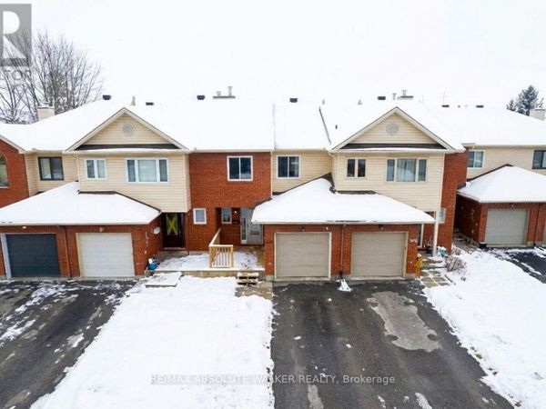 108 Cedarock Drive , Ottawa, ON K2M2H5