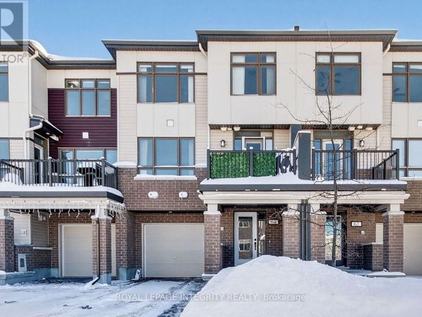 64 Feathertop Lane, Ottawa, ON K2V0K7