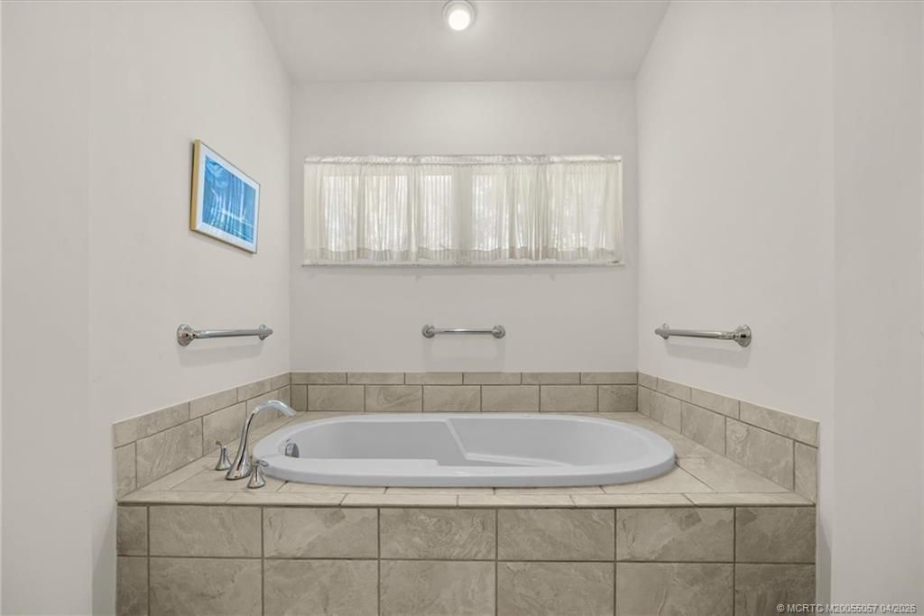 340 SE Saint Lucie Boulevard, Stuart, FL 34996 Photo