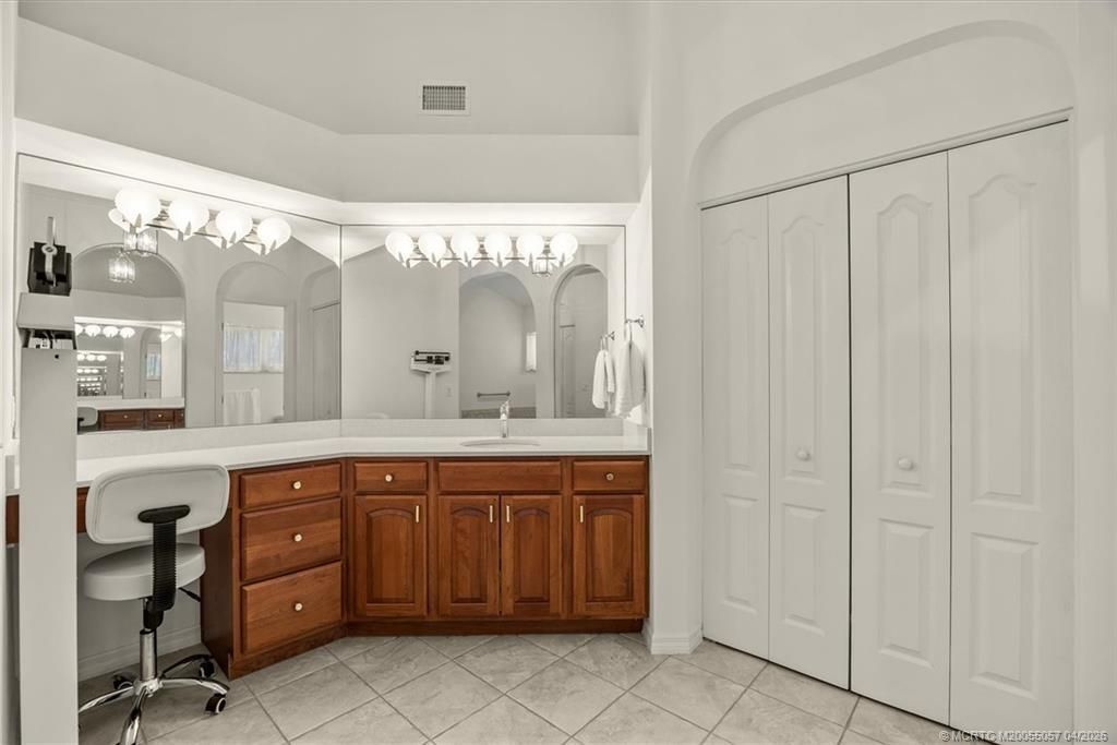 340 SE Saint Lucie Boulevard, Stuart, FL 34996 Photo