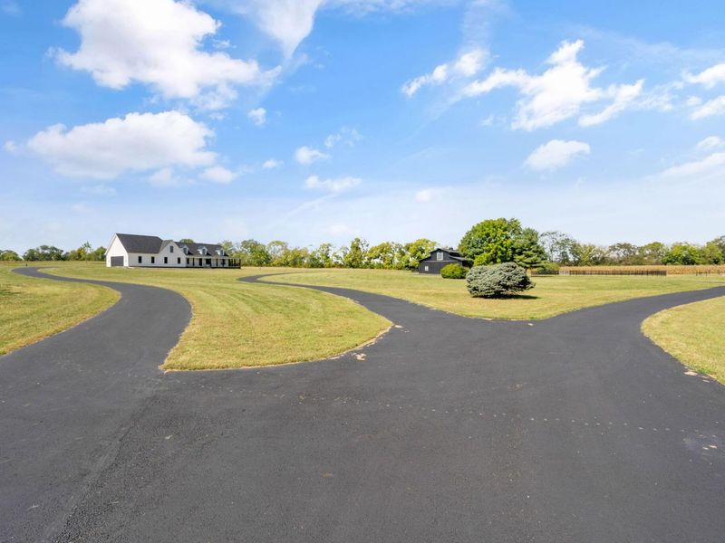 19533 State Route 104, Circleville, OH 43113 Photo 3