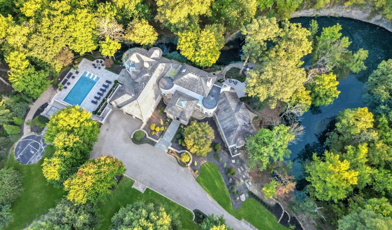 5000 Deer Run Drive , Dublin, OH 43017 Main Photo