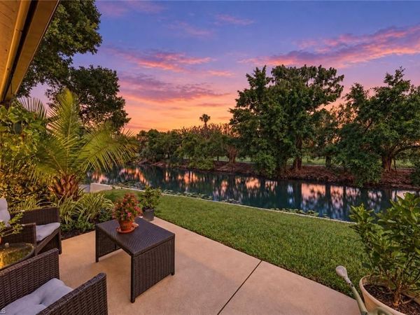 843 Palm View DR, Unit 25, NAPLES, FL 34110