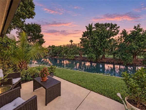 843 Palm View DR, Unit 25, NAPLES, FL 34110