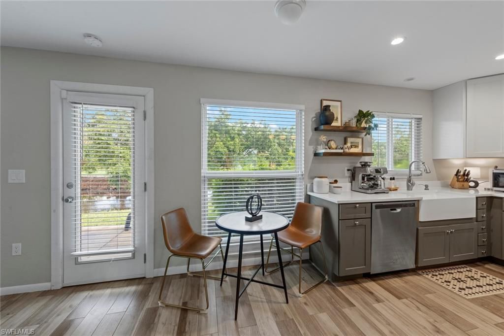 843 Palm View Dr, Unit 25, Naples, FL 34110 Photo