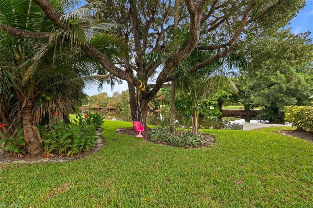 843 Palm View Dr, Unit 25, Naples, FL 34110 Photo