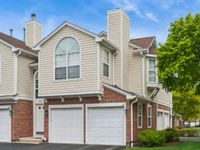 767 GROSSE POINTE Circle, Vernon Hills, IL 60061 primary photo