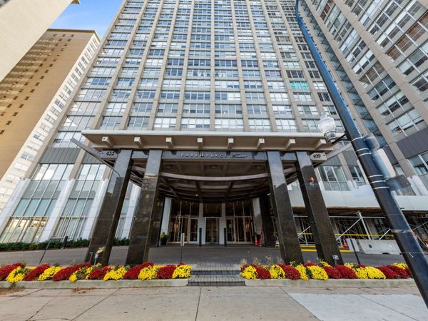 655 W Irving Park Road , Unit 1511, Chicago, IL 60613