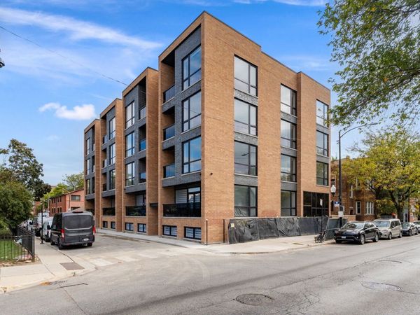 2355 W Flournoy Street , Unit G01, Chicago, IL 60612