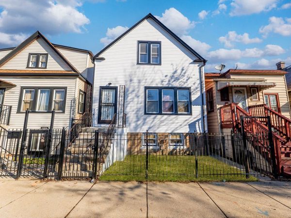 4924 W Congress Parkway, Chicago, IL 60644