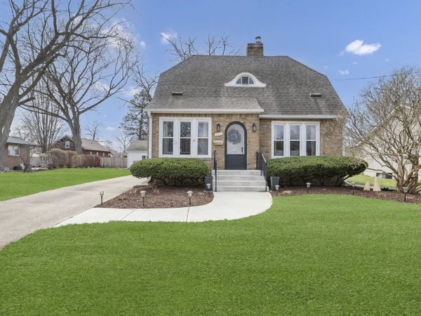 251 Merrill Avenue , Loves Park, IL 61111