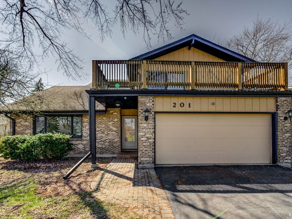 201 N River Road , Naperville, IL 60540