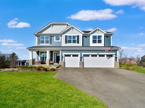 42 Open Parkway N, Hawthorn Woods, IL 60047