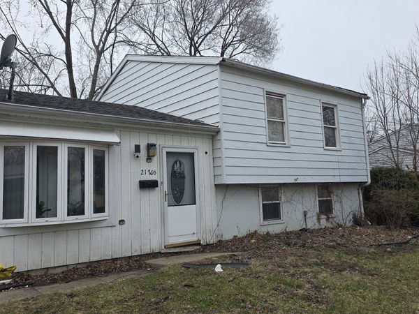 21706 Olivia Avenue , Sauk Village, IL 60411