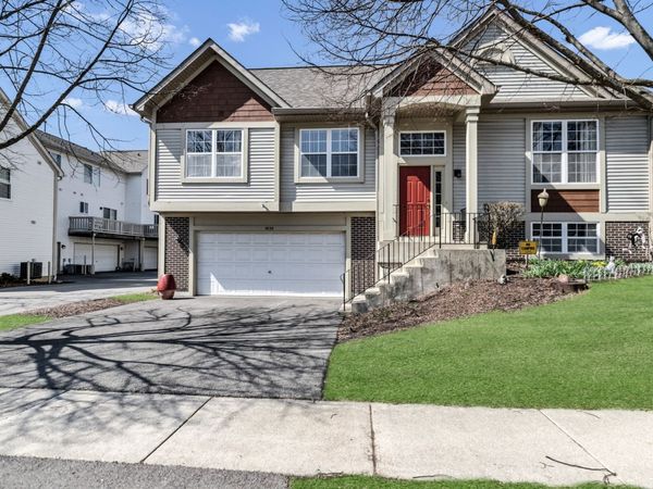 1650 Orchard Court , West Chicago, IL 60185