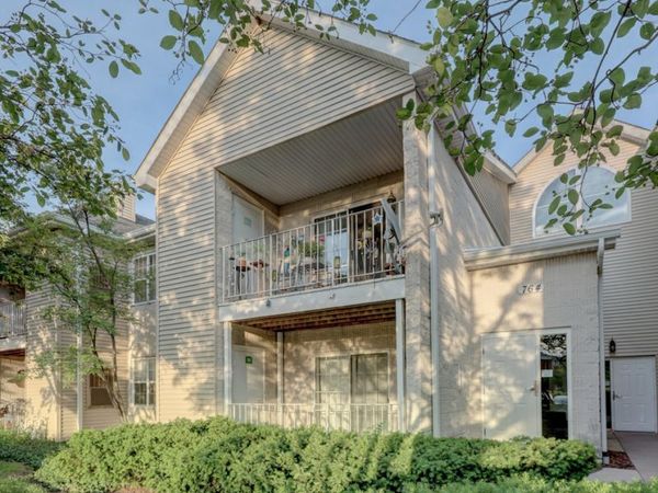 764 N Gary Avenue , Unit 110, Carol Stream, IL 60188