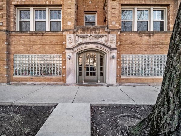 340 S KENILWORTH Avenue , Unit 3, Oak Park, IL 60302