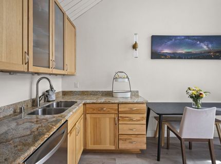 489 Tahoe Keys Boulevard, South Lake Tahoe, CA 96150 Photo