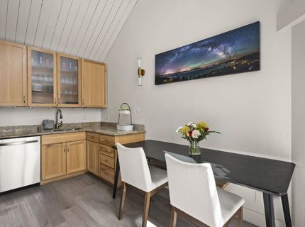 489 Tahoe Keys Boulevard, South Lake Tahoe, CA 96150 Photo