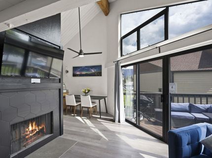 489 Tahoe Keys Boulevard, South Lake Tahoe, CA 96150 Photo