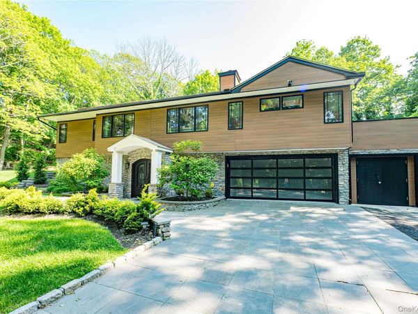 6 Tanyard Lane , Huntington, NY 11743