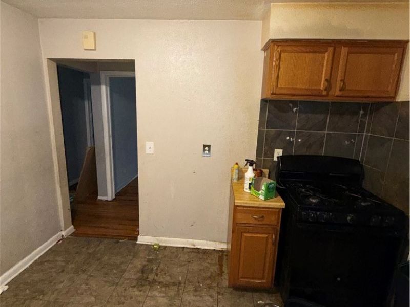 654 E 240 Street , Euclid, OH 44123 Photo 11