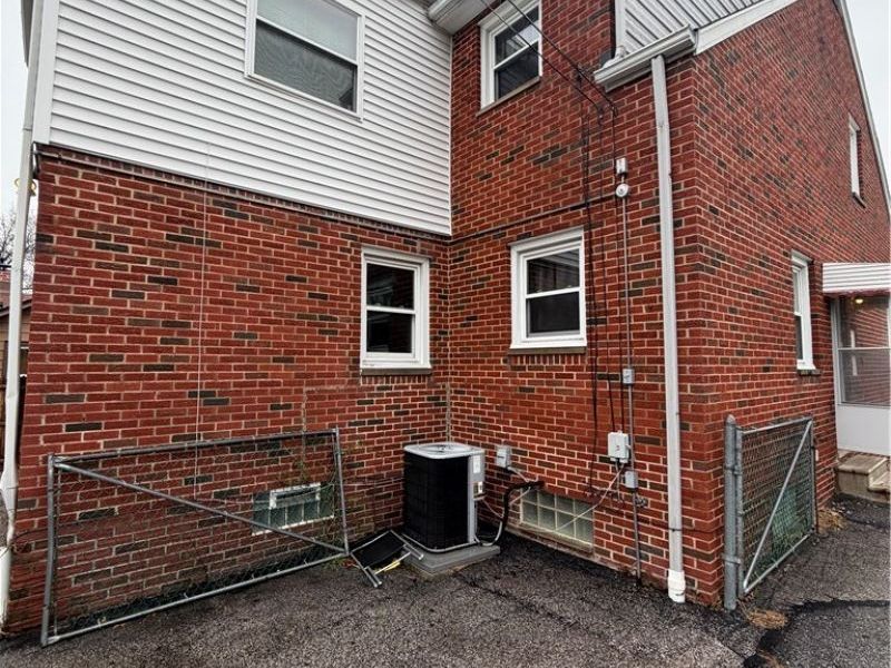 654 E 240 Street , Euclid, OH 44123 Photo 39