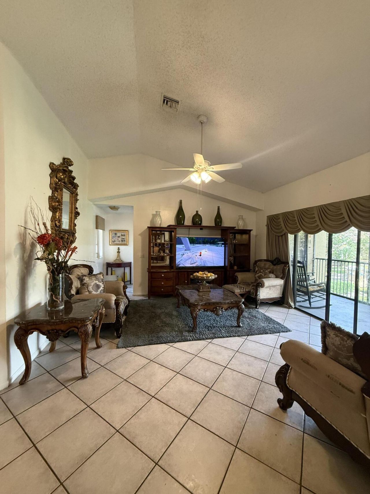 10547 NW 10th Street, Unit C-128, Plantation, FL 33322 Photo