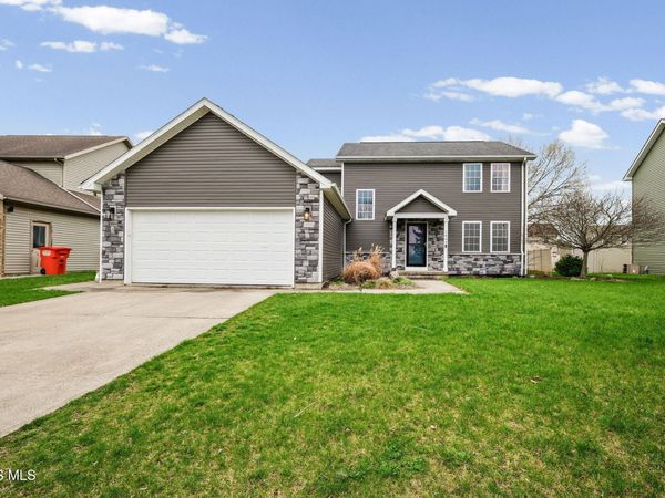 1463 Misty Oaks Drive , Findlay, OH 45840