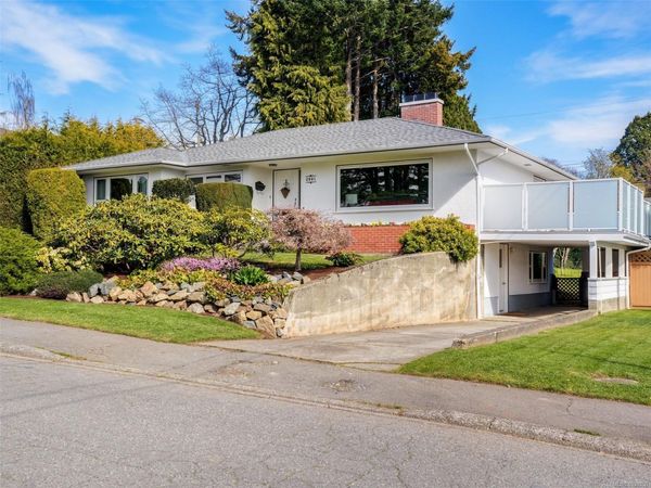 2991 Eastdowne Rd, Oak Bay, BC V8R 5R9