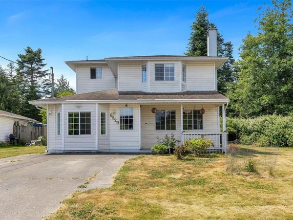 6520 Country Rd, Sooke, BC V9Z 0W9