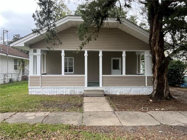 3 Southern Street , Chickasaw, AL 36611