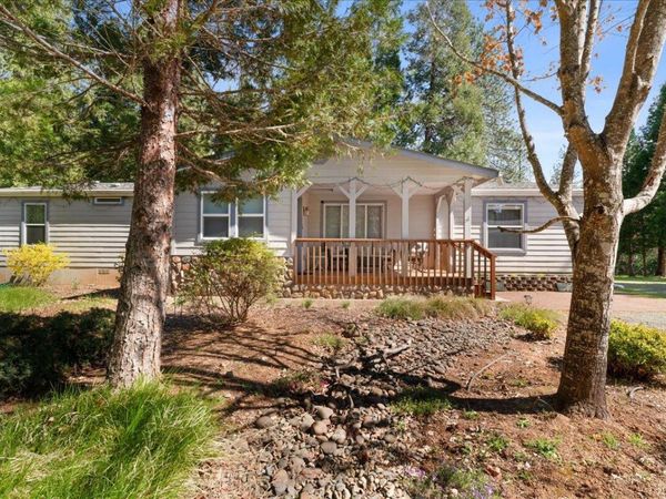 525 Templin Avenue, Grants Pass, OR 97526