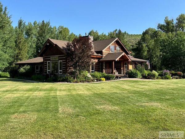 850 W 10000 N, TETONIA, ID 83452