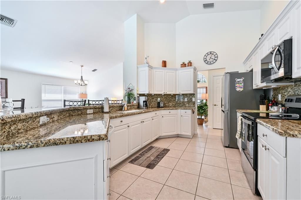 6453 Autumn Woods Blvd, Naples, FL 34109 Photo