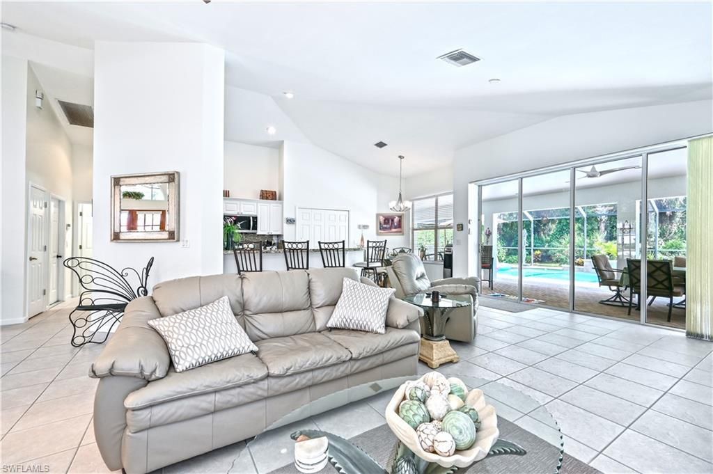 6453 Autumn Woods Blvd, Naples, FL 34109 Photo