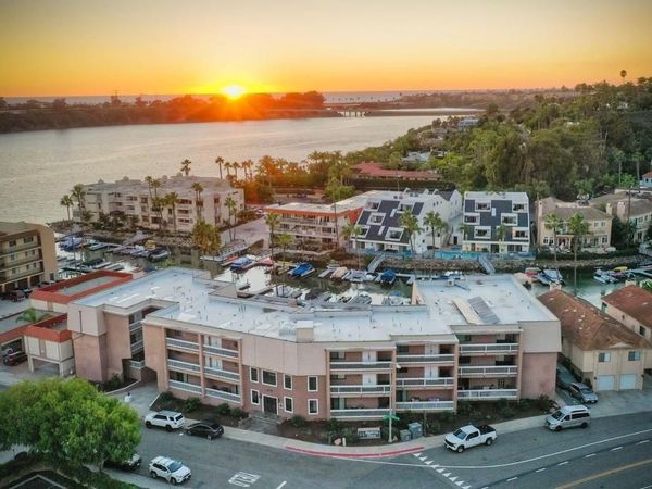 4705 Marina, Unit 10, Carlsbad, CA 92008