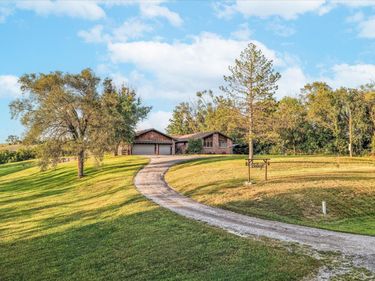 2377 SHEA DE Lane, MISSOURI VALLEY, IA 51555