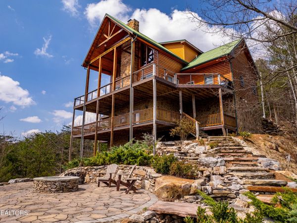 1184 Fawn Hollow Tr, Townsend, TN 37882