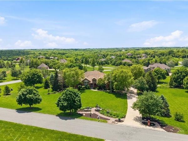10777 W 179th Terrace, Overland Park, KS 66013