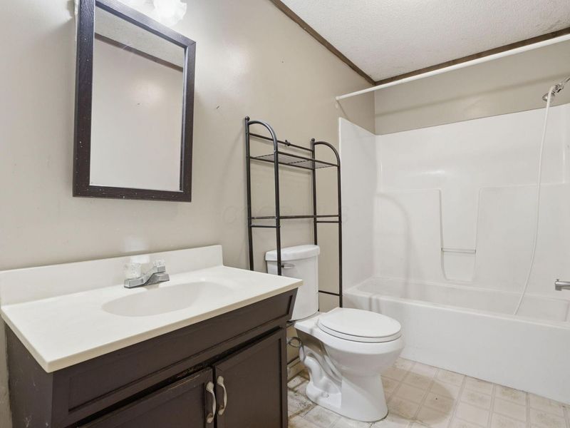 3050 Van Fossen Road , Utica, OH 43080 Photo 24