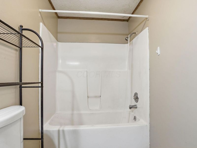 3050 Van Fossen Road , Utica, OH 43080 Photo 25